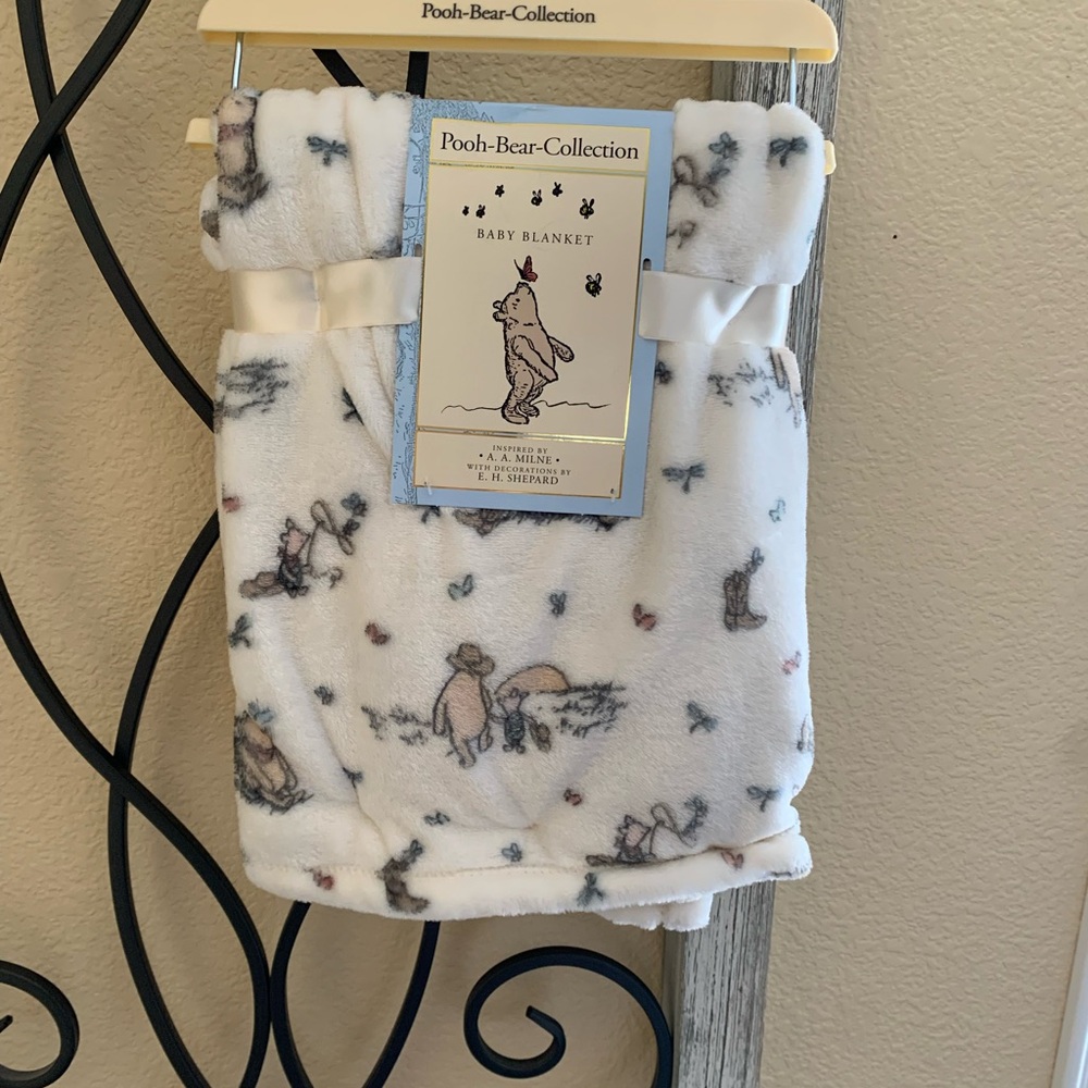 Pooh-Bear Collection Baby Blanket/ two blankets